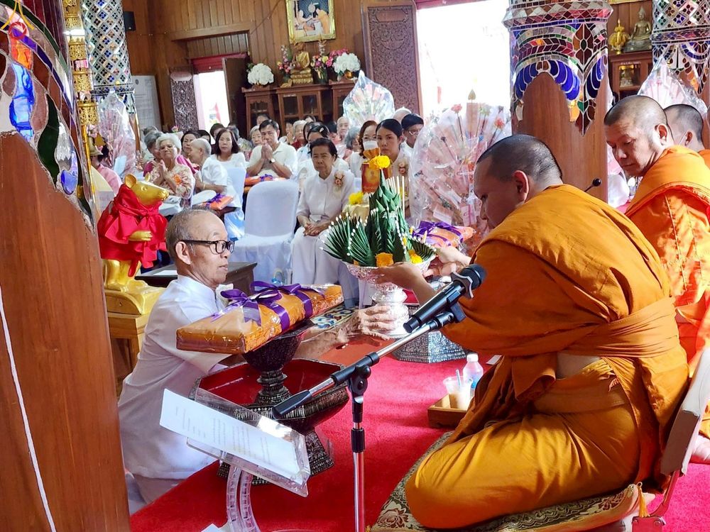 ภาพ No.269761:วันที่ 19 ตุลาคม พ.ศ. 2568 พิธีทอดกฐินสามัคคีทั่วไทย ณ วัดศรีบุญเรือง อ.สบตุ๋ย จ.ลำปาง โดยคณะศิษยานุศิษย์ บูชาธรรม 81 ปี หลวงพ่อธัมมชโย