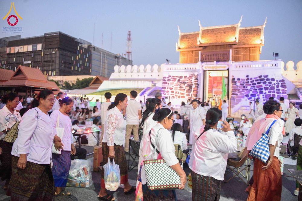 ภาพ No.312680:วันอาทิตย์ที่ 8 มีนาคม พ.ศ.2569 ทำบุญเมืองนครราชสีมา 558 ปี ตักบาตรพระ 10,000 รูป (ภาพชุดที่ 2)