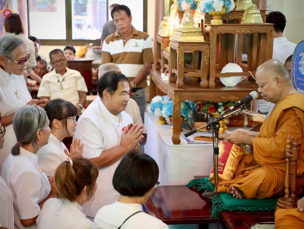 ภาพ No.257868:วันที่ 18 ตุลาคม พ.ศ. 2568 พิธีทอดกฐินสามัคคีทั่วไทย 30,000 วัด โดยคณะศิษยานุศิษย์ บูชาธรรม 81 ปี หลวงพ่อธัมมชโย ณ วัดพระพุทธไสยาสน์ อ.เมืองเพชรบุรี จ.เพชรบุรี