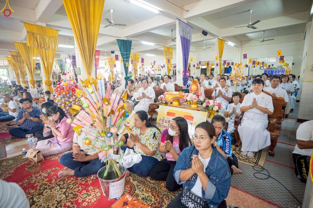 ภาพ No.276770:วันที่ 5 พฤศจิกายน พ.ศ. 2568 พิธีทอดกฐินสามัคคีทั่วไทย ณ วัดบางเพรียง อ.บางบ่อ จ.สมุทรปราการ โดยคณะศิษยานุศิษย์ บูชาธรรม 81 ปี หลวงพ่อธัมมชโย