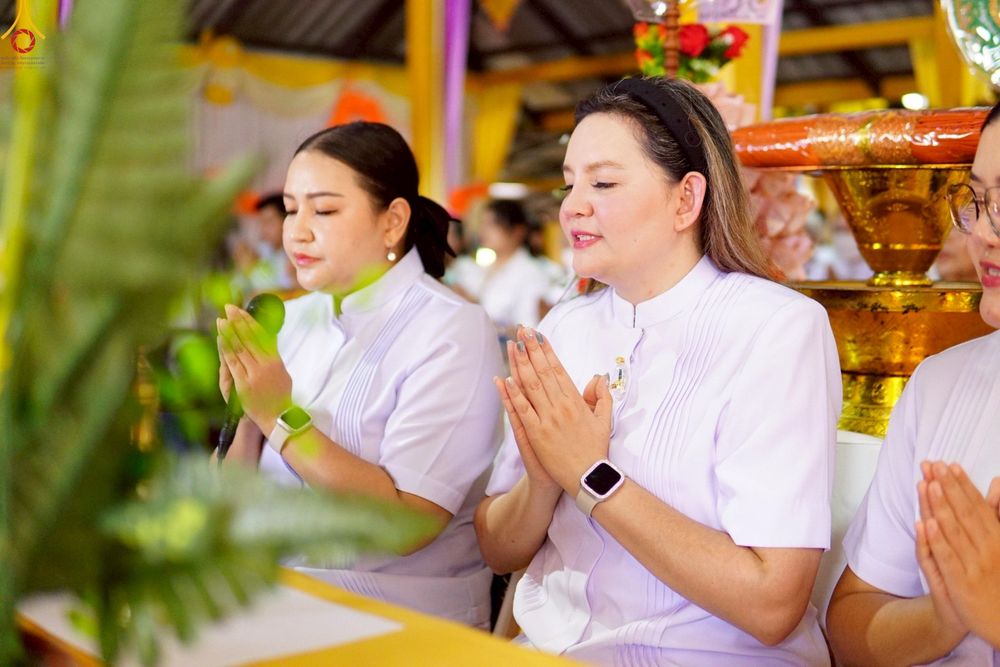 ภาพ No.260818:วันที่ 12 ตุลาคม พ.ศ. 2568 พิธีทอดกฐินสามัคคีทั่วไทย 30,000 วัด โดยคณะศิษยานุศิษย์ บูชาธรรม 81 ปี หลวงพ่อธัมมชโย ณ วัดทองรำไพ ต.แหลมฟ้าผ่า อ.พระสมุทรเจดีย์ จ.สมุทรปราการ