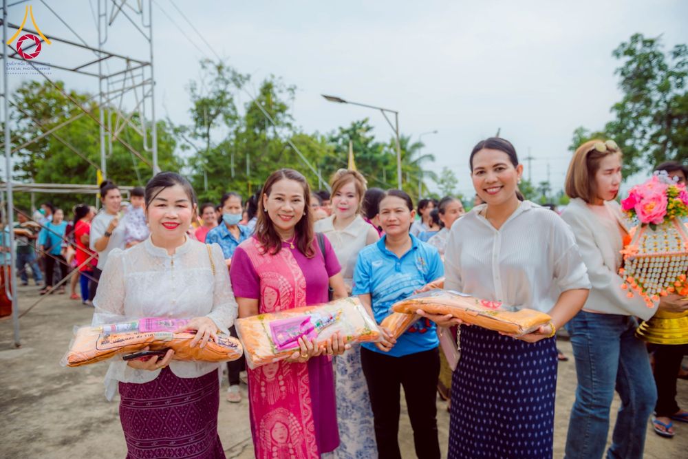 ภาพ No.177177:พิธีทอดกฐิน ณ วัดตรีมิตรประดิษฐาราม ต.รางหวาย อ.พนมทวน จ.กาญจนบุรี ในโครงการทอดกฐินสามัคคีทั่วไทย 30,000 วัด บูชาธรรม 80 ปี หลวงพ่อธัมมชโย โดยคณะศิษยานุศิษย์วัดพระธรรมกาย วันที่ 15 พฤศจิกายน พ.ศ. 2567