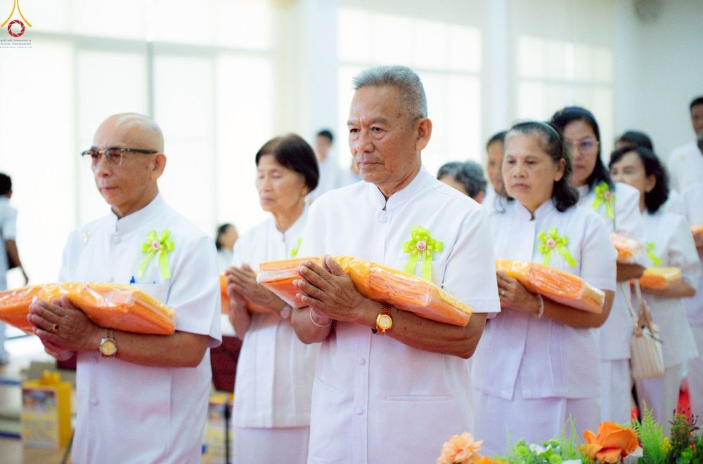 ภาพ No.255380:วันที่ 13 ตุลาคม พ.ศ. 2568 พิธีทอดกฐินสถาปนาอาคารเศรษฐีถาวร อาคารที่พักผู้มาปฏิบัติธรรม ณ ศูนย์ปฏิบัติธรรมจันทบุรี