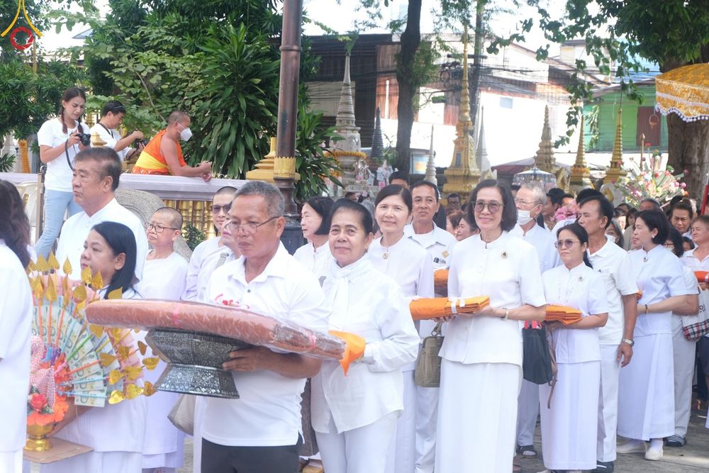 ภาพ No.170616:พิธีทอดกฐิน ณ วัดเรืองยศสุทธาราม เขตบางคอแหลม จ.กรุงเทพมหานคร ในโครงการกฐินสามัคคีทั่วไทย 30,000 วัด บูชาธรรม 80 ปี หลวงพ่อธัมมชโย โดยคณะศิษยานุศิษย์วัดพระธรรมกาย วันที่ 27 ตุลาคม พ.ศ. 2567