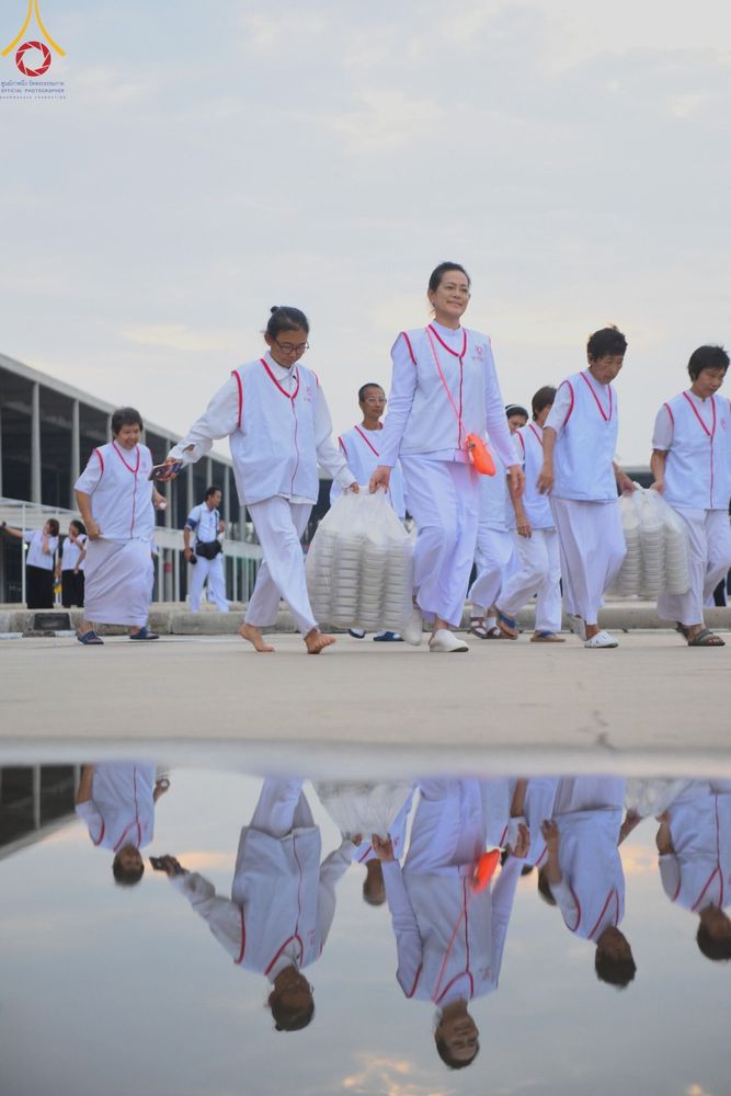 ภาพ No.154772:พิธีจุดประทีป, พิธีฉลองชัยสวดมนต์บทธัมมจักกัปปวัตนสูตร ณ มหารัตนวิหารคด วัดพระธรรมกาย วันอังคารที่ 17 กันยายน พ.ศ. 2567