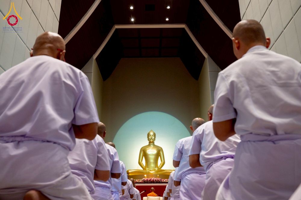 ภาพ No.277688:วันเสาร์ที่ 6 ธันวาคม พ.ศ. 2568 พิธีบรรพชาอุปสมบทและพิธีถวายบาตร โครงการอุปสมบทบูชาธรรมมหาปูชนียาจารย์ ประจำปี พ.ศ.2568 โครงการบวชพระนานาชาติ AEC และ WAB รุ่น CEO (นักบริหาร) รุ่นที่ 5 ณ มหาธรรมกายเจดีย์ วัดพระธรรมกาย