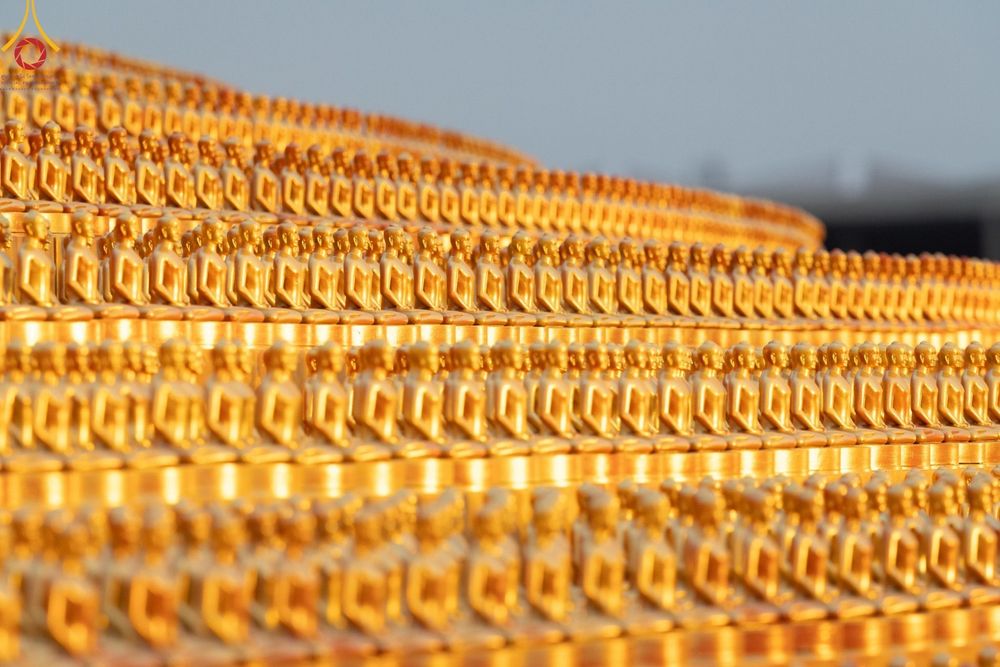 ภาพ No.279195:พิธีจุดวิสาขประทีป พิธีเวียนประทักษิณ ในวันวิสาขบูชา พุธที่ 22 พฤษภาคม พ.ศ. 2567 ( วันพระขึ้น 15 ค่ำ เดือน 6 ) ณ ลานธรรม พระมหาธรรมกายเจดีย์ วัดพระธรรมกาย จ.ปทุมธานี