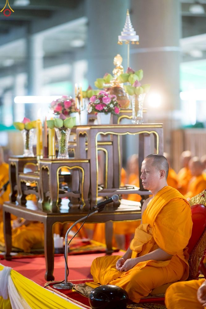 ภาพ No.246569:วันที่ 14 กันยายน พ.ศ. 2568 พิธีตักบาตรฉลองพระใหม่ ในโครงการอุปสมบทหมู่บูชาธรรม ครบรอบ108ปี วันครูผู้ค้นพบวิชชาธรรมกาย ณ วิหารคด วัดพระธรรมกาย