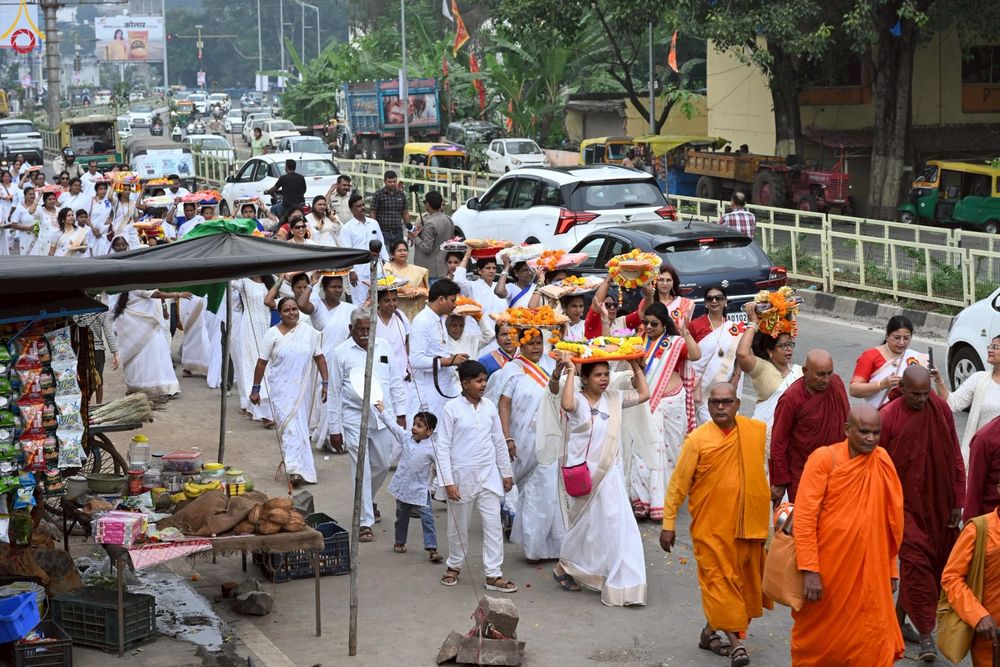 ภาพ No.263468:วันที่ 18 ตุลาคม พ.ศ. 2568 พิธีแห่กฐิน และกฐินสมทบหลวงพ่อ ธัมมชโย  ถวายแด่ วัดพุทธภูมิ เมืองโภปาล รัฐมัธยประเทศ ประเทศอินเดีย 