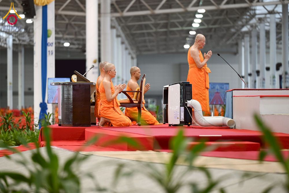 ภาพ No.261168:วันอาทิตย์ที่ 5 ตุลาคม พ.ศ. 2568 พิธีจุดเทียนใจ ไฟนิรันด์ อนันตชัย ณ สภาธรรมกายสากล วัดพระธรรมกาย