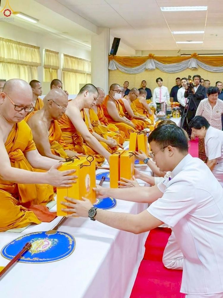 ภาพ No.265147:วันที่ 19 ตุลาคม พ.ศ. 2568 พิธีทอดกฐินสามัคคีทั่วไทย วัดศิริพงษ์ธรรมนิมิต แขวงท่าแร้ง เขตบางเขน กรุงเทพมหานคร โดยคณะศิษยานุศิษย์ บูชาธรรม 81 ปี หลวงพ่อธัมมชโย