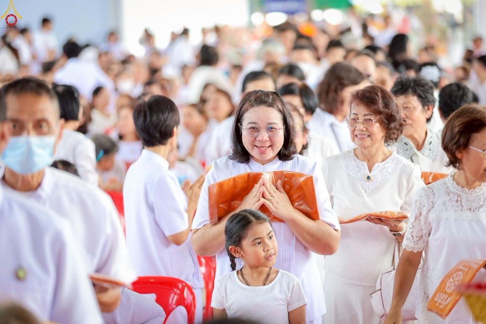 ภาพ No.272643:วันที่ 1 พฤศจิกายน พ.ศ. 2568 พิธีทอดกฐินสามัคคีทั่วไทย ณ วัดศรีวรรณวนาราม ต.คลองสาม อ.คลองหลวง จ.ปทุมธานี โดยคณะศิษยานุศิษย์ บูชาธรรม 81 ปี หลวงพ่อธัมมชโย