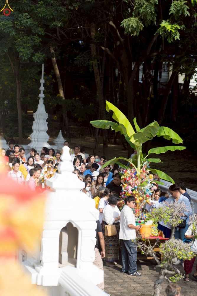 ภาพ No.262834:วันที่ 12 ตุลาคม พ.ศ. 2568 พิธีทอดกฐินสามัคคีทั่วไทย 30,000 วัด โดยคณะศิษยานุศิษย์ บูชาธรรม 81 ปี หลวงพ่อธัมมชโย ณ วัดแคนอก ต.บางกระสอ อ.เมืองนนทบุรี จ.นนทบุรี