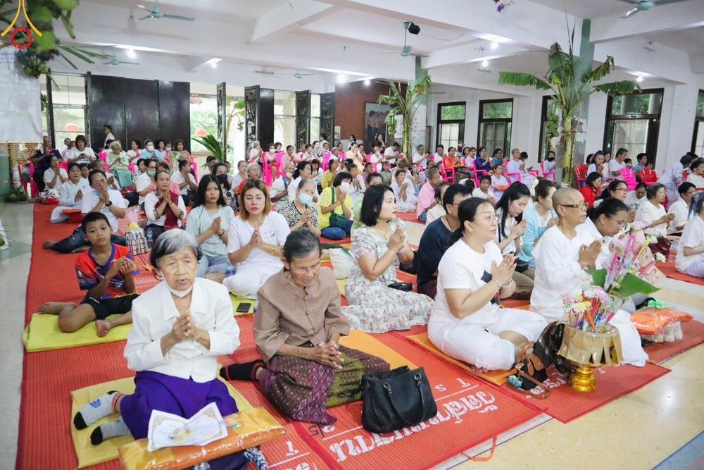 ภาพ No.164178:พิธีทอดกฐินวัดสามพราน จ.นครปฐม ในโครงการกฐินสามัคคีทั่วไทย 30,000 วัด บูชาธรรม 80 ปี หลวงพ่อธัมมชโย โดย คณะศิษยานุศิษย์วัดพระธรรมกาย วันที่ 20 ตุลาคม พ.ศ. 2567