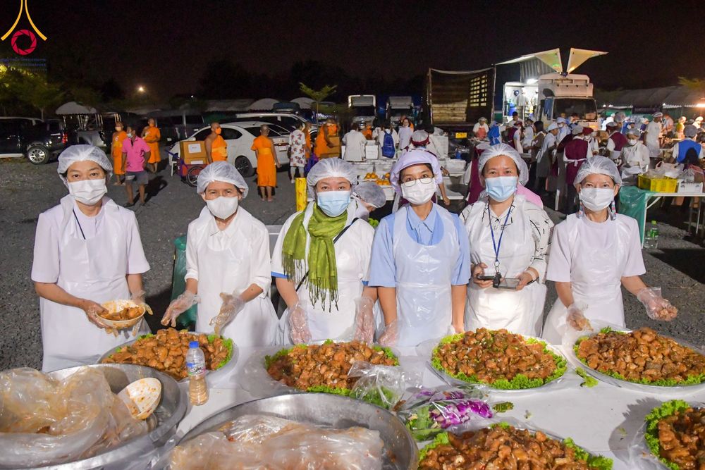 ภาพ No.112937:พิธีถวายภัตตาหารเป็นสังฆทาน แด่คณะพระธรรมยาตรา ปีที่ 12 วันที่ 16 มกราคม พ.ศ. 2567 ณ วัดโบสถ์(บน) บางคูเวียง จ.นนทบุรี