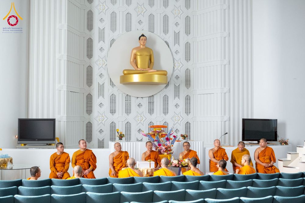 ภาพ No.265801:วันที่ 2 พฤศจิกายน พ.ศ. 2568 วัดพระธรรมกายเมลเบิร์น ได้มีโอกาสถวายการต้อนรับ พระเดชพระคุณ พระเทพปริยัติโสภณ เจ้าคณะจังหวัดกาญจนบุรี และเจ้าอาวาสวัดไชยชุมพลชนะสงคราม