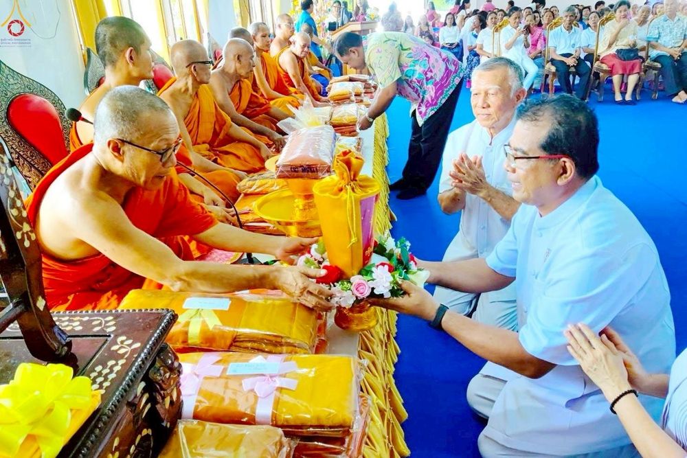 ภาพ No.260684:วันที่ 19 ตุลาคม พ.ศ. 2568 พิธีทอดกฐินสามัคคีทั่วไทย 30,000 วัด โดยคณะศิษยานุศิษย์ บูชาธรรม 81 ปี หลวงพ่อธัมมชโย ณ วัดเขาแก้ว ต.เขารูปช้าง อ.เมือง จ.สงขลา