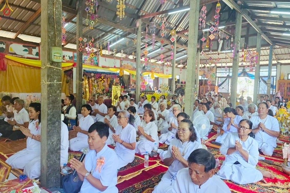 ภาพ No.270144:วันที่ 28 ตุลาคม พ.ศ. 2568 พิธีทอดกฐินสามัคคีทั่วไทย ณ วัดสระโพนทอง ต.โพนทอง  อ.หนองเรือ จ.ขอนแก่น โดยคณะศิษยานุศิษย์ บูชาธรรม 81 ปี หลวงพ่อธัมมชโย