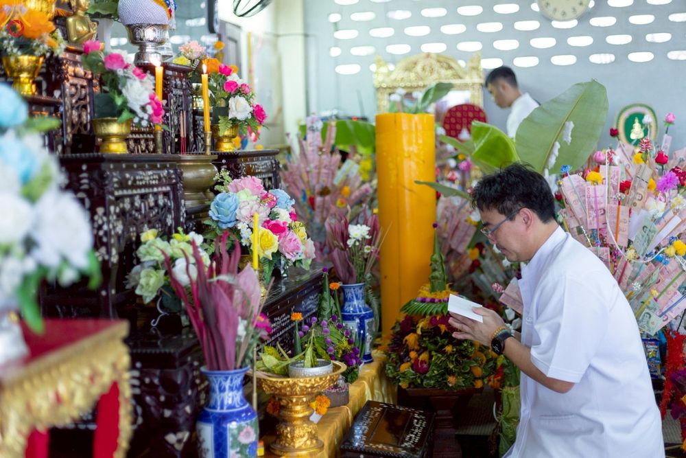 ภาพ No.270005:วันที่ 12 ตุลาคม พ.ศ. 2568 พิธีทอดกฐินสามัคคีทั่วไทย ณ วัดแม่กาห้วยเคียน อ.เมือง จ.พะเยา โดยคณะศิษยานุศิษย์ บูชาธรรม 81 ปี หลวงพ่อธัมมชโย