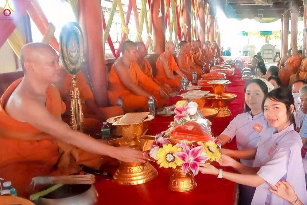 ภาพ No.256075:วันที่ 12 ตุลาคม พ.ศ. 2568 พิธีทอดกฐินสามัคคีทั่วไทย 30,000 วัด โดยคณะศิษยานุศิษย์ บูชาธรรม 81 ปี หลวงพ่อธัมมชโย ณ วัดช่างหิน อ.ห้วยราช จ.บุรีรัมย์