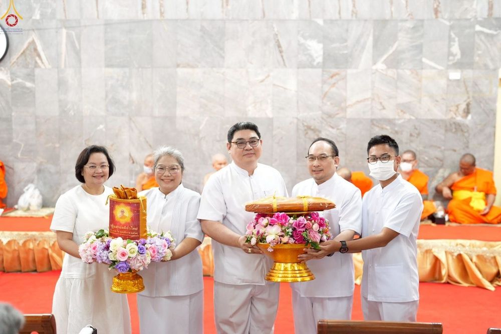 ภาพ No.253772:วันที่ 12 ตุลาคม พ.ศ. 2568 พิธีทอดกฐินสามัคคีทั่วไทย 30,000 วัด โดยคณะศิษยานุศิษย์ บูชาธรรม 81 ปี หลวงพ่อธัมมชโย ณ วัดดอกไม้ เขตยานนาวา กรุงเทพฯ