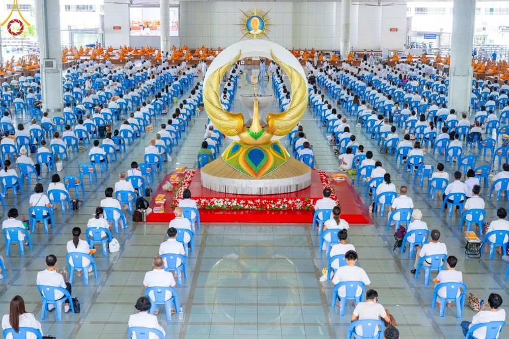 ภาพ No.142021:พิธีบุพเปตพลี ครั้งที่ 152 ร่วมอุทิศบุญแด่หมู่ญาติที่ล่วงลับไปแล้ว และสืบทอดอายุพระพุทธศาสนา วันศุกร์ที่ 21 มิถุนายน พ.ศ. 2567 วันพระขึ้น 15 ค่ำ เดือน 7 ณ หอฉันคุณยายอาจารย์ วัดพระธรรมกาย