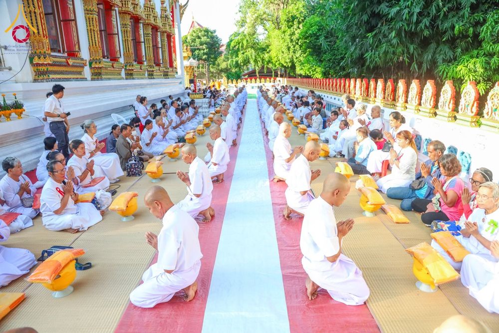 ภาพ No.181211:พิธีบรรพชาอุปสมบท ณ วัดเกาะแก้วประชานุรักษ์ ต.ชัยนาม อ.วังทอง จ.พิษณุโลก ในโครงการบรรพชาอุปสมบท บูชาธรรมมหาปูชนียาจารย์ วันที่ 8 ธันวาคม พ.ศ. 2567