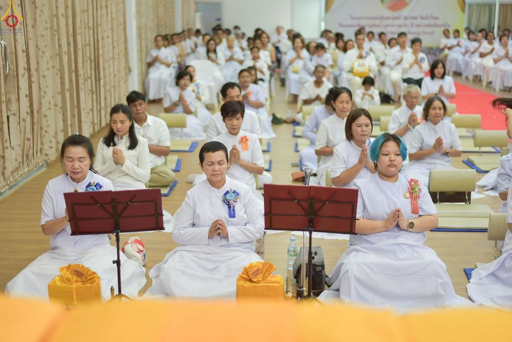 ภาพ No.270429:วันอาทิตย์ที่ 19 ตุลาคม พ.ศ. 2568 พิธีทอดกฐินสามัคคี , พิธีสมโภชพระประธาน อัญเชิญพระบรมสารีริกธาตุบรรจุ ในเกศและประดิษฐานจักรแก้ว ในแผ่นฌานองค์พระประธาน ณ ศูนย์ปฏิบัติธรรมเขาคิชฌกูฏ จ.จันทบุรี