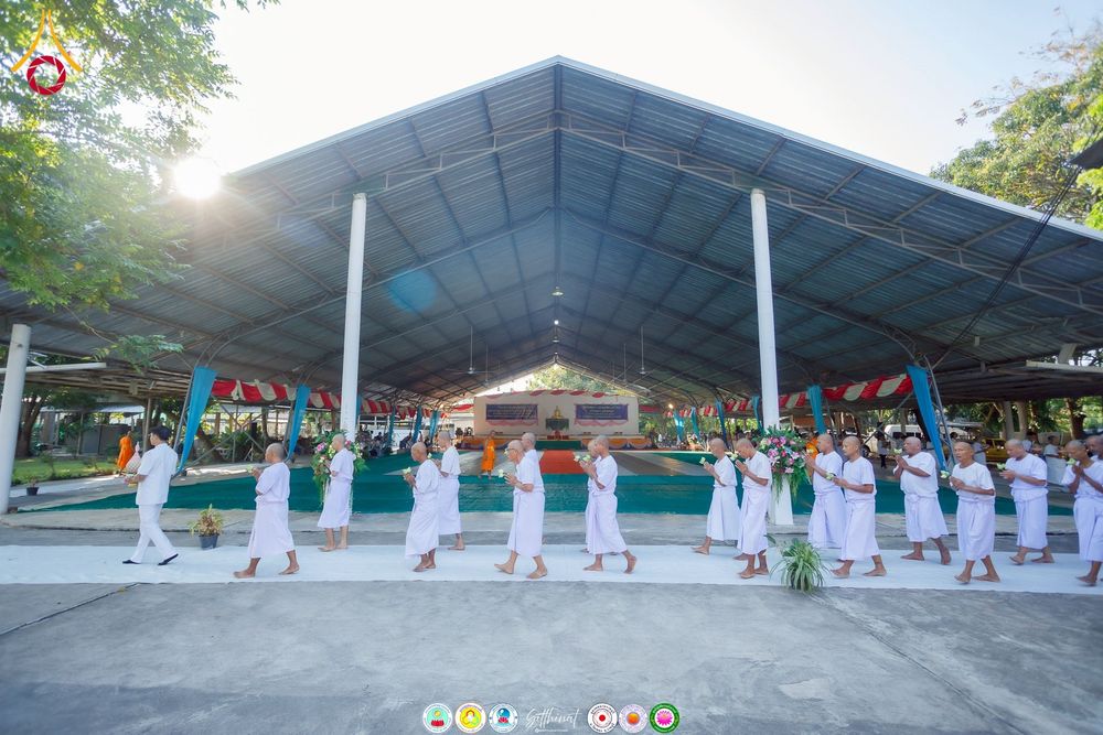 ภาพ No.276472:วันพุธที่ 3 ธันวาคม  พ.ศ. 2568 โครงการอุปสมบทหมู่ รุ่นบูชาธรรมมหาปูชนียาจารย์ 2568 ศูนย์อบรมเยาวชนผาสุกวานิช จังหวัดราชบุรี