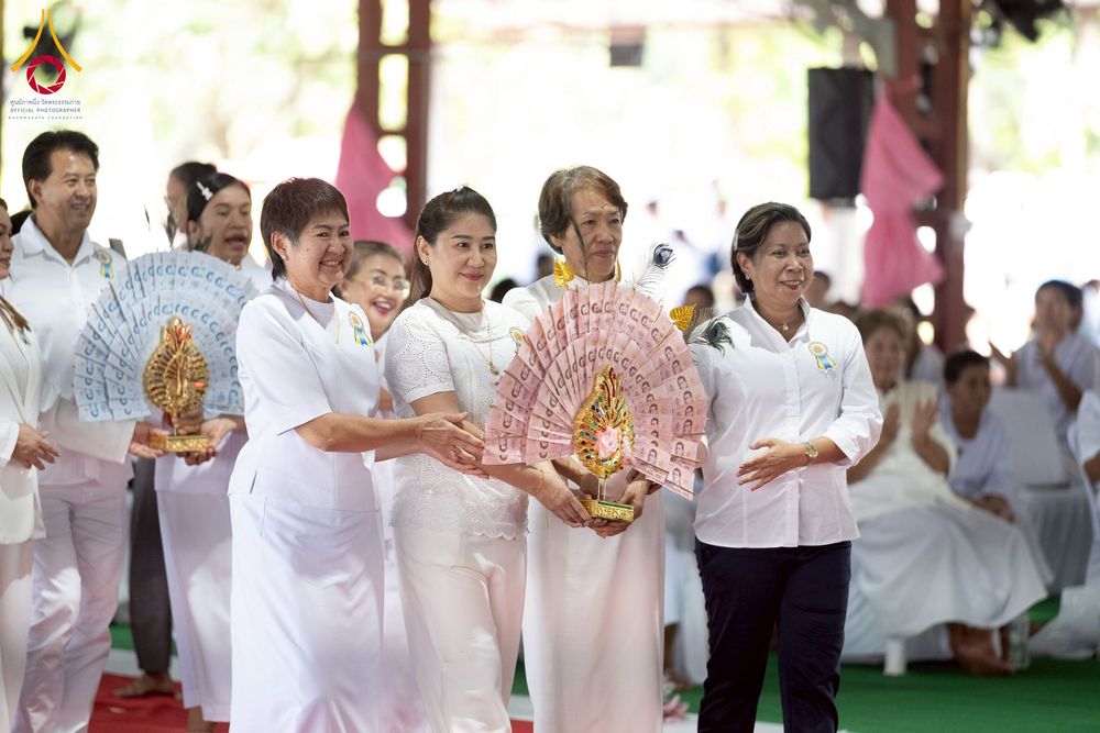 ภาพ No.250245:วันอังคารที่ 7 ตุลาคม พ.ศ. 2568 พิธีทอดผ้าป่าเพื่อสร้าง "ลานอเนกประสงค์พญานาค 4 ตระกูล" ณ พุทธอุทยานนานาชาติ อ.โพนพิสัย จ.หนองคาย