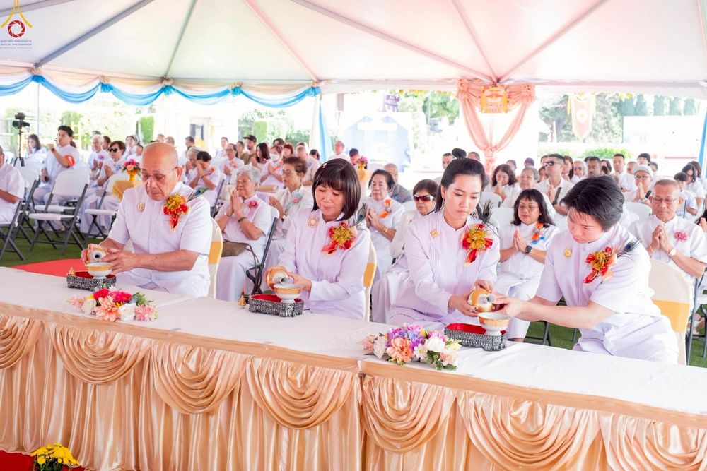 ภาพ No.259272:วันอาทิตย์ที่ 12 ตุลาคม พ.ศ. 2568 พิธีทอดกฐินบรมจักรพรรดิ สร้างอุโบสถ 82 ปี บูชาธรรมหลวงพ่อธัมมชโย ณ วัดพระธรรมกายแคลิฟอร์เนีย ประเทศสหรัฐอเมริกา 