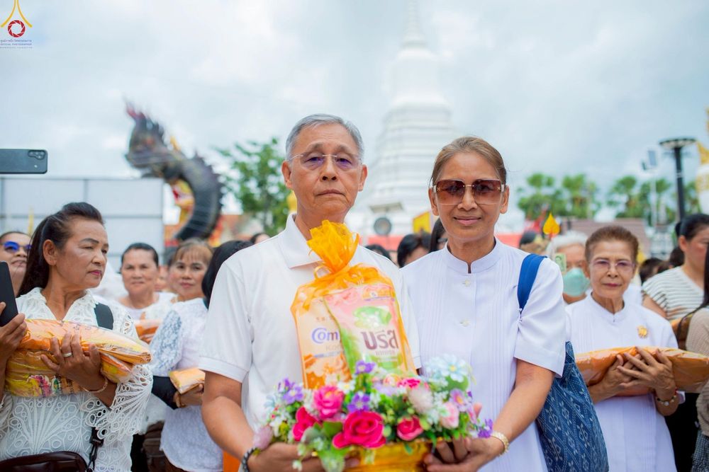 ภาพ No.271755:วันที่ 1 พฤศจิกายน พ.ศ. 2568 พิธีทอดกฐินสามัคคีทั่วไทย ณ วัดลาดทราย อ.วังน้อย จ.พระนครศรีอยุธยา โดยคณะศิษยานุศิษย์ บูชาธรรม 81 ปี หลวงพ่อธัมมชโย