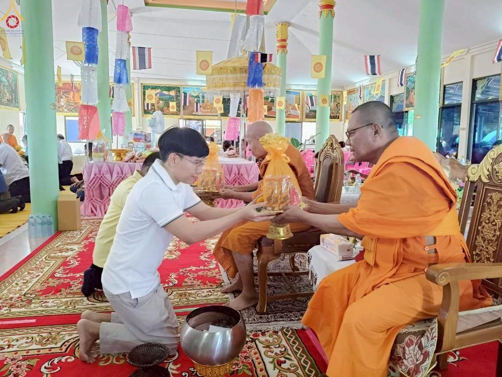 ภาพ No.268896:วันที่ 12 ตุลาคม พ.ศ. 2568 พิธีทอดกฐินสามัคคีทั่วไทย ณ วัดดงขวาง อำเภอตาคลี จังหวัดนครสวรรค์ โดยคณะศิษยานุศิษย์ บูชาธรรม 81 ปี หลวงพ่อธัมมชโย