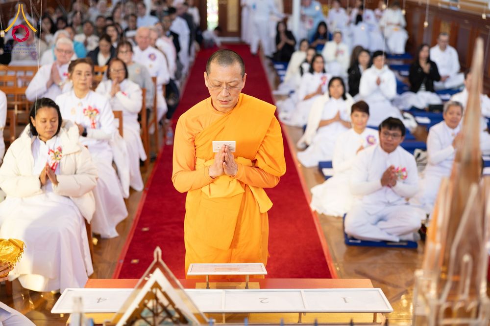 ภาพ No.173068:พิธีกฐินปุญญรังสีเศรษฐี ณ วัดพระธรรมกายนิวคาสเซิล สหราชอาณาจักร วันอาทิตย์ที่ 27 ตุลาคม พ.ศ. 2567