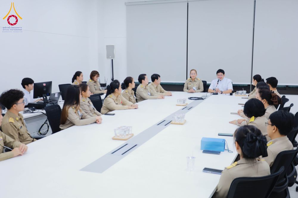 ภาพ No.311474:วันจันทร์ที่ 23 กุมภาพันธ์ พ.ศ. 2569 เปิดโลกทัศน์ผู้บริหารสถานศึกษายุคใหม่ เรียนรู้ต้นแบบการพัฒนาคนผ่านพลัง “บวร–V-Star” ผู้เข้ารับการพัฒนาตามโครงการ สพฐ. ศึกษาดูงานวัดพระธรรมกาย เสริมภาวะผู้นำคุณธรรมสู่การบริหารโรงเรียนอย่างยั่งยืน ณ อาคาร 100 ปี คุณยาย