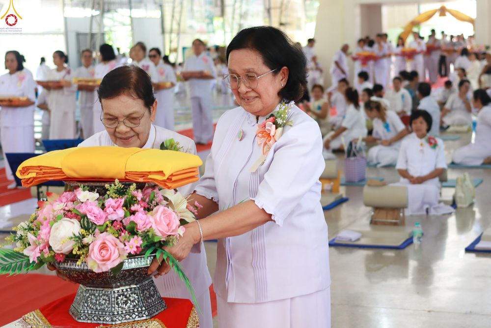 ภาพ No.283147:วันอาทิตย์ที่ 26 ตุลาคม พุทธศักราช 2568 พิธีทอดกฐินสามัคคี กตัญญูบูชาธรรมมหาปูชนียาจารย์ และโครงการกฐินทั่วไทย 30,000 วัด บูชาธรรม 81 ปีหลวงพ่อธัมมชโย  ณ ศูนย์อบรมเยาวชนอุตรดิตถ์