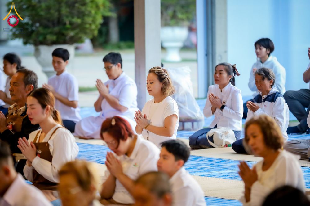 ภาพ No.288073:วันที่ 4 มกราคม พ.ศ. 2569 พิธีถวายภัตตาหารเป็นสังฆทาน แด่พระธรรมยาตรา ในโครงการธรรมยาตรา กตัญญูบูชา มหาปูชนียาจารย์ พระมงคลเทพมุนี(สด จนฺทสโร) พระผู้ปราบมาร อนุสรณ์สถาน 7 แห่ง ปีที่ 14 ณ อนุสรณ์สถานมหาวิหารพระมงคลเทพมุนี (โลตัสแลนด์) อ.สองพี่น้อง จ.สุพรร