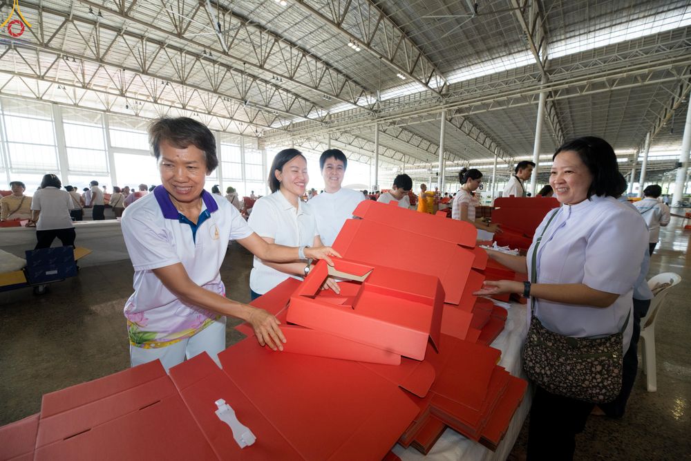 ภาพ No.320523:วันที่ 10 เมษายน พ.ศ.2569 การเตรียมกล่องไทยธรรม เพื่องานถวายมหาสังฆทาน 40,000 กว่าวัดทั่วประเทศ วันคุ้มครองโลก 22 เมษายน พ.ศ.2569 วัดพระธรรมกาย