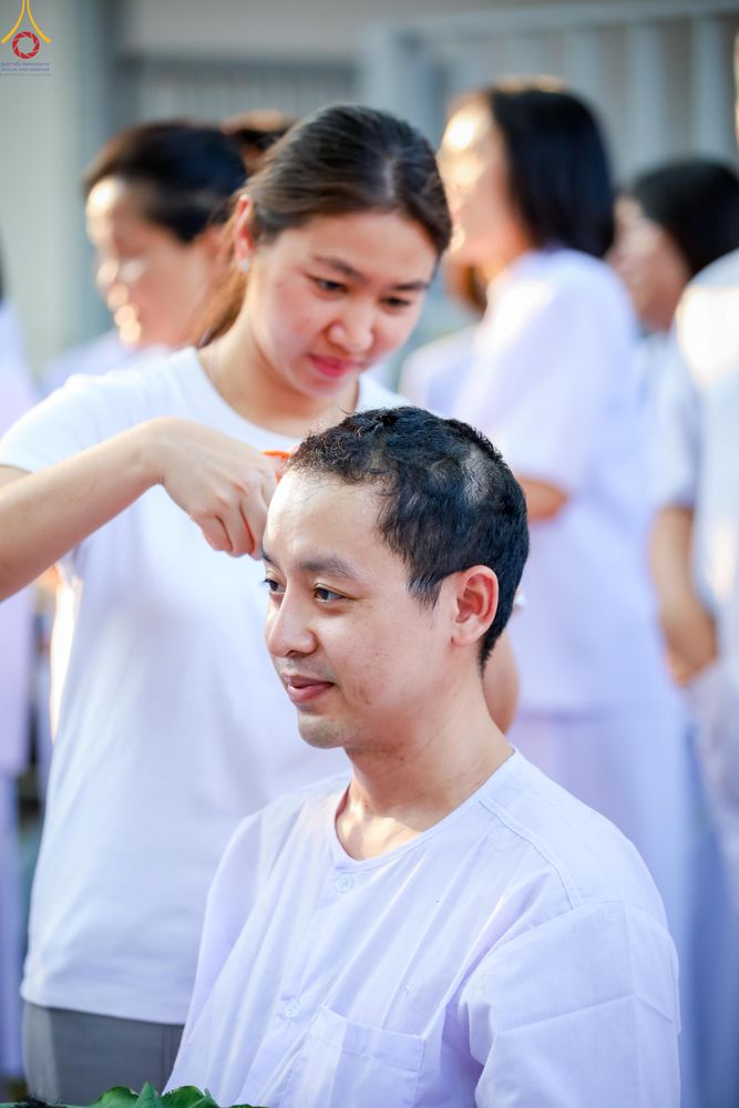 ภาพ No.319741:วันอาทิตย์ที่ 5 เมษายน พ.ศ.2569 พิธีตัดปอยผม และปลงผมนาคธรรมทายาท โครงการบรรพชาและอุปสมบทหมู่ รุ่นบูชาธรรม 82 ปี หลวงพ่อธัมมชโย