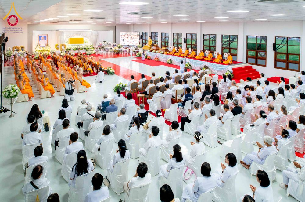 ภาพ No.314679:วันเสาร์ที่ 21 มีนาคม พ.ศ. 2569 พิธีบำเพ็ญกุศล คุณพ่อณรงค์ จินตมากุล  สิริอายุ 99 ปี 11 เดือน โยมบิดา พระครูปลัดรัตนวีรวัฒน์ (รังสฤษดิ์ อิทฺธิจินตโก) ที่ปรึกษาเจ้าคณะจังหวัดปทุมธานี เจ้าอาวาสวัดพระธรรมกาย  ณ ห้องปลูกศรัทธา 2 วัดพระธรรมกาย ปทุมธานี