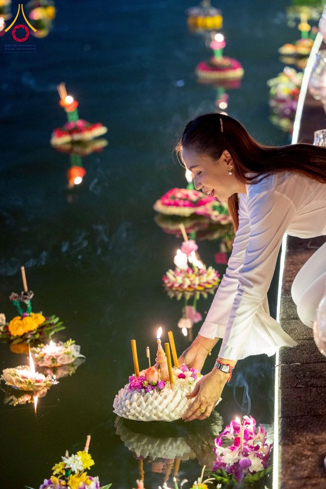 ภาพ No.266396:วันพุธที่ 5 พฤศจิกายน พ.ศ. 2568 (วันพระ ขึ้น 15 ค่ำ เดือน 12) พิธีลอยกระทงธรรม  ณ สระมหาเศรษฐีทะเลบุญ มหาวิหารพระมงคลเทพมุนี วัดพระธรรมกาย จ.ปทุมธานี