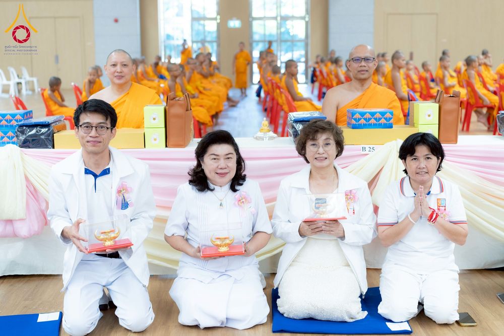 ภาพ No.272969:วันอาทิตย์ที่ 23 พฤศจิกายน พ.ศ.2568 พิธีมุทิตาสักการะ พระมหาเถระและพระเถระ ประจำปีพุทธศักราช 2568 ณ ห้องแก้วสารพัดนึก 2 สภาธรรมกายสากล  วัดพระธรรมกาย