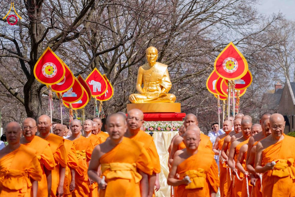 ภาพ No.319086:วันที่ 29 มีนาคม พ.ศ.2569 พิธีอัญเชิญรูปหล่อพระมงคลเทพมุนี (สด จนฺทสโร) ประดิษฐาน ณ ห้องปฏิบัติธรรม “มงคลรัตนโชติ”  วัดพระธรรมกายชิคาโก ประเทศสหรัฐอเมริกา