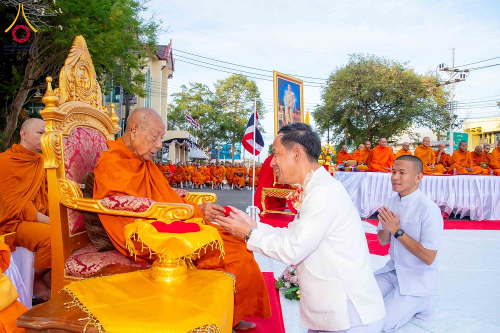 ภาพ No.310316:วันอาทิตย์ที่ 15 กุมภาพันธ์ พ.ศ. 2569 ตักบาตรพระ 1,000 รูป เมืองตรัง ปีที่ 2 ณ ลานพระบรมราชานุสาวรีย์ รัชกาลที่ 5 (หน้าศาลจังหวัดตรัง)อ.เมือง จ.ตรัง