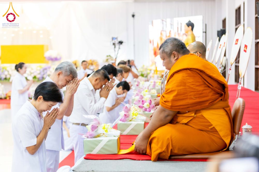 ภาพ No.316165:วันศุกร์ที่ 27 มีนาคม พ.ศ. 2569 พิธีบำเพ็ญกุศล คุณพ่อณรงค์ จินตมากุล  สิริอายุ 99 ปี 11 เดือน โยมบิดา พระครูปลัดรัตนวีรวัฒน์ (รังสฤษดิ์ อิทฺธิจินตโก) ที่ปรึกษาเจ้าคณะจังหวัดปทุมธานี เจ้าอาวาสวัดพระธรรมกาย  ณ ห้องปลูกศรัทธา 2 วัดพระธรรมกาย ปทุมธานี