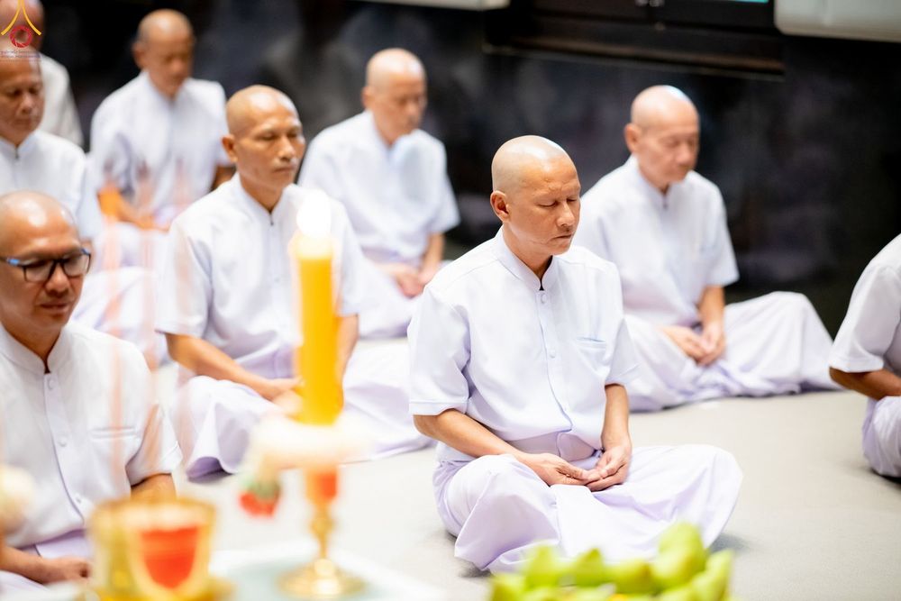 ภาพ No.350784:วันที่ 19 กันยายน พ.ศ.2569 พิธีบรรพชาอุปสมบท โครงการอุปสมบทหมู่บูชาธรรม ครบรอบ 109 ปี วันครูผู้ค้นพบวิชชาธรรมกาย ณ โบสถ์พระไตรปิฏก วัดพระธรรมกาย