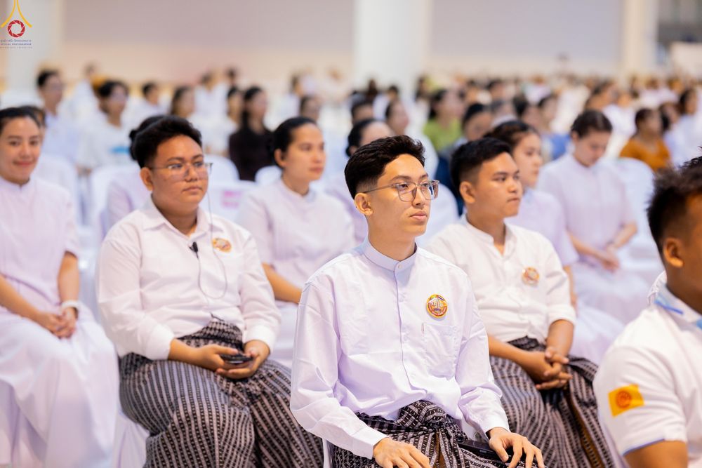 ภาพ No.327807:วันที่ 3 พฤษภาคม พ.ศ.2569 พิธีรับมอบพระบรมสารีริกธาตุ จากสาธารณรัฐแห่งสหภาพเมียนมา ณ ห้องแก้วสารพัดนึก วัดพระธรรมกาย