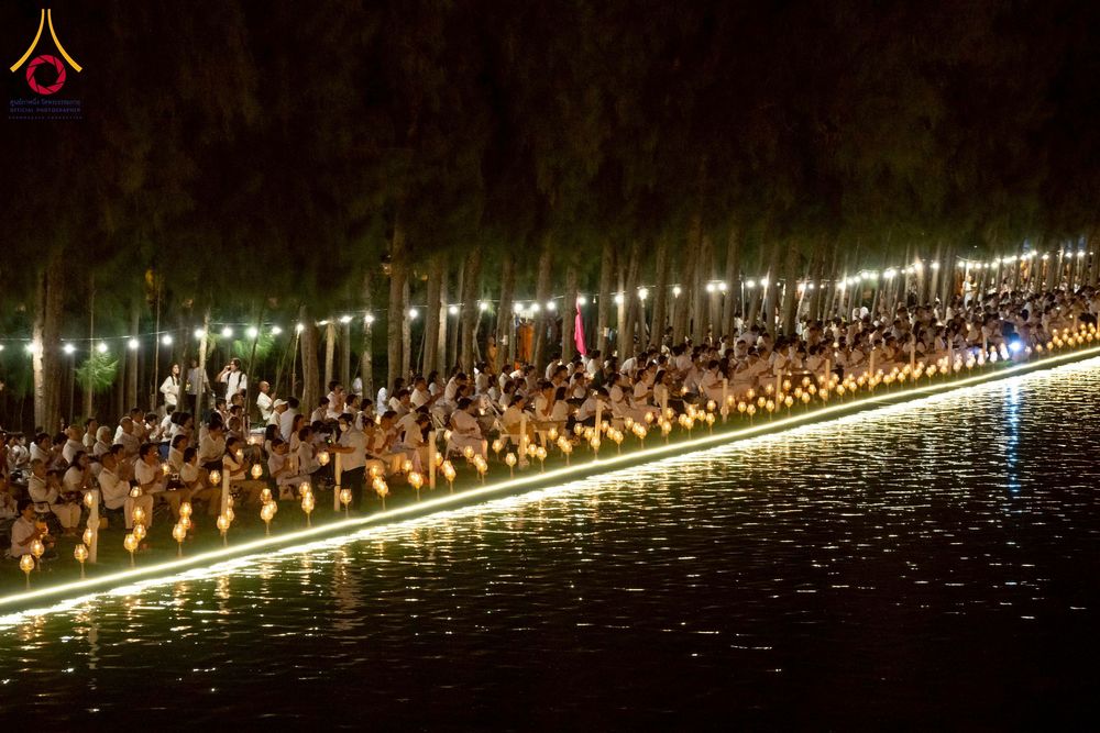 ภาพ No.266360:วันพุธที่ 5 พฤศจิกายน พ.ศ. 2568 (วันพระ ขึ้น 15 ค่ำ เดือน 12) พิธีลอยกระทงธรรม  ณ สระมหาเศรษฐีทะเลบุญ มหาวิหารพระมงคลเทพมุนี วัดพระธรรมกาย จ.ปทุมธานี