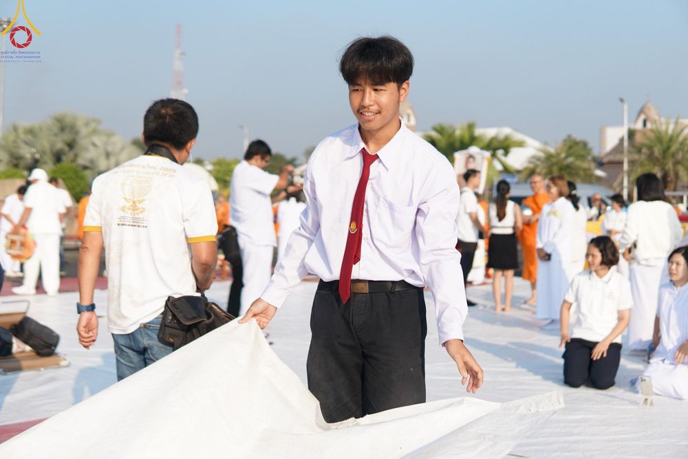 ภาพ No.180481:พิธีตักบาตรพระ ๑,๐๐๐ รูป ฉลองเมืองลำปาง ๑,๓๔๔ ปี วันเสาร์ที่ ๗ ธันวาคม พ.ศ. ๒๕๖๗ ณ ลานพระบรมราชานุสาวรีย์ พระนเรศวรมหาราช อ.เกาะคา จ.ลำปาง