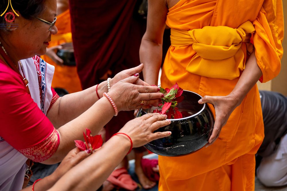 ภาพ No.317282:วันอังคารที่ 31 มีนาคม พ.ศ.2569 จาริกบิณฑบาตแห่งศรัทธา จากวัดอเชศวรสู่สี่แยกปาตันและวัดศรี ประเทศเนปาล